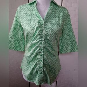 NY & Co green floral button-up top/blouse MEDIUM